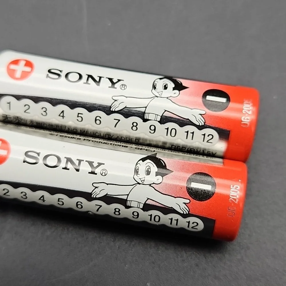 2 Vintage Sony Astro Boy AA Batteries‎ R6P(R)/1.5V Rare Collectible Not Working